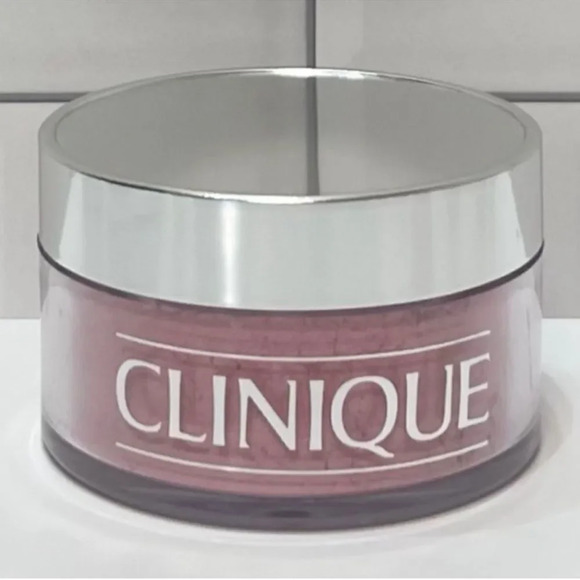 Clinique 21 Snowflake Dreams Loose Powder - Picture 1 of 1
